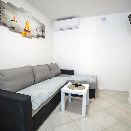 Apartmán Skundric Vir